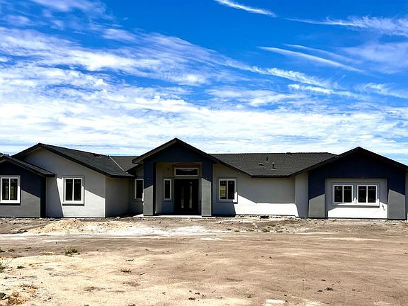 2nd image of 27801 Mountain Way