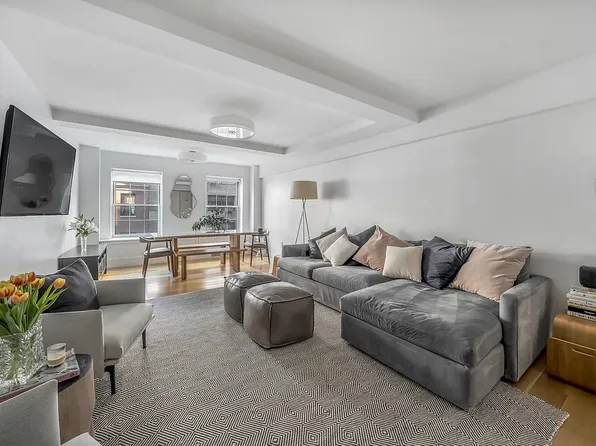 12 East 88th Street 6C image 2 of 14