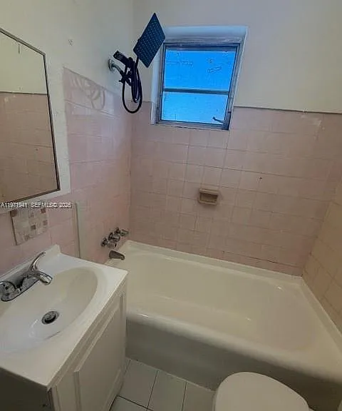 2368 NW 3rd St #4 — Photo 11
