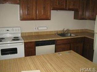 45 Weathervane Dr APT 14, Washingtonville, NY 10992