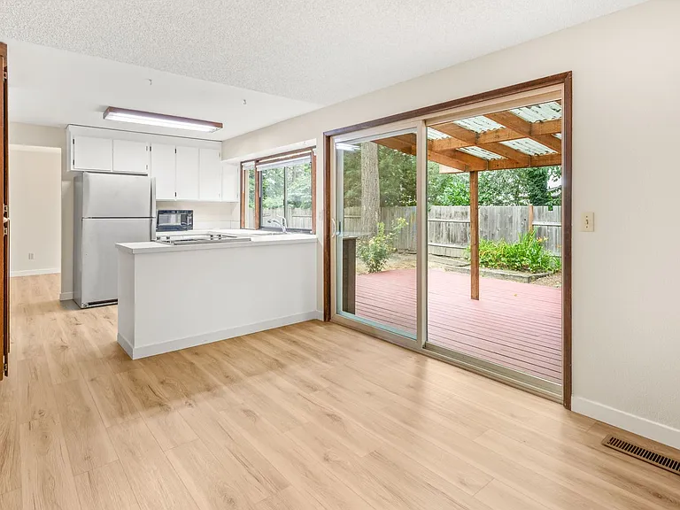 20329 SW Rock Ct — Photo 7
