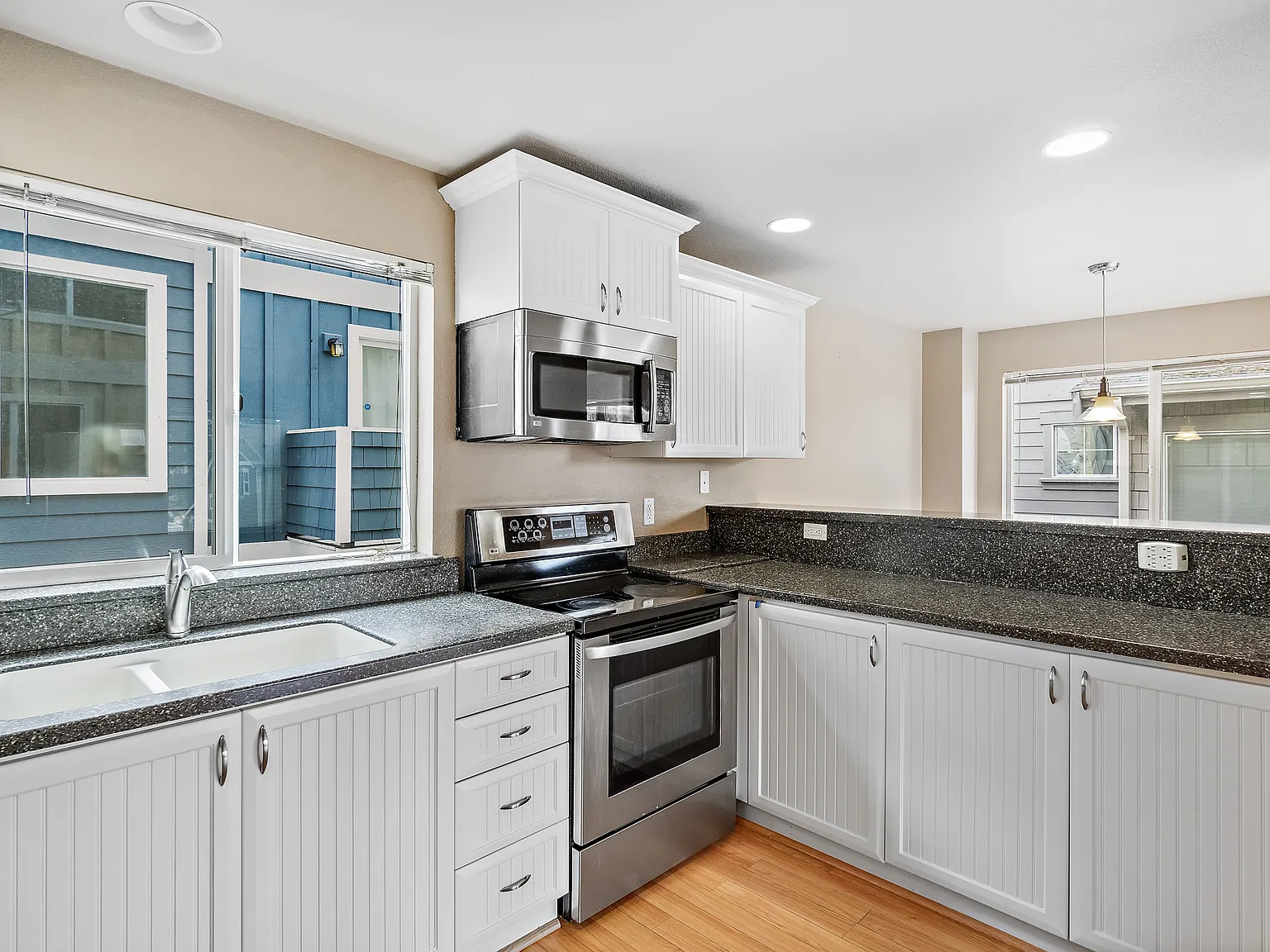 8619 Delridge Wy SW, Seattle - B — Photo 2