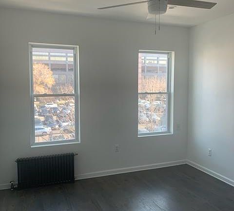 2nd image of 174 Throop Ave #2L