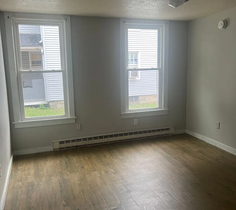 13 Spring St