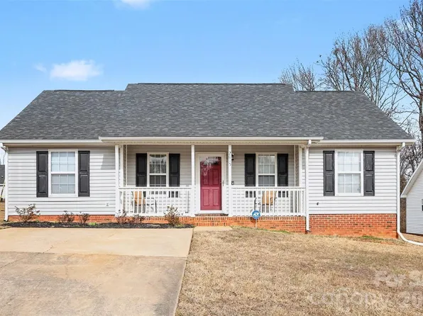 2015 Slater Springs Dr, Charlotte, NC 28216