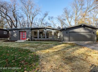 216 Shady Ln, Downers Grove, IL 60515