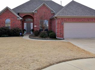 106 Cabanel Dr, Maumelle, AR 72113