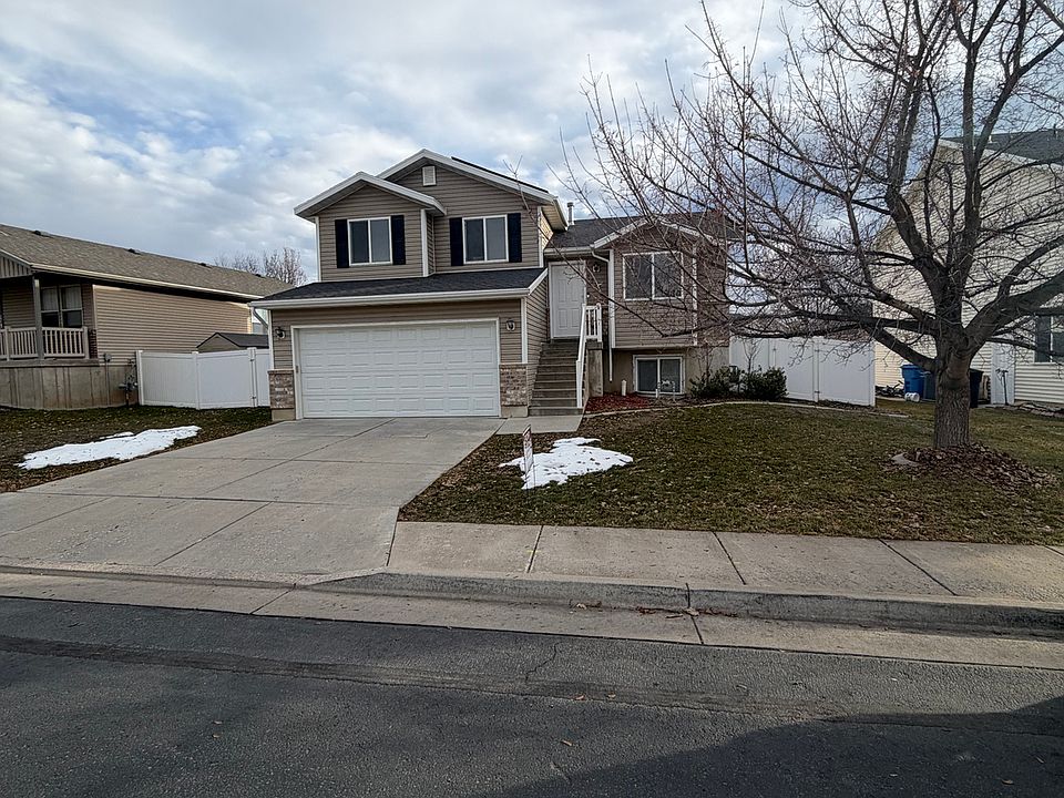 1st image of 530 Red Oak Dr