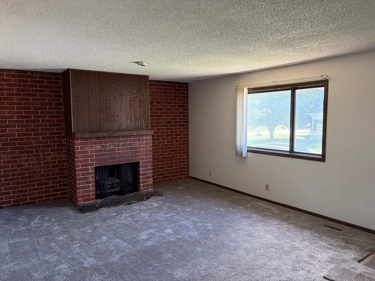 3 bed, 1500 sqft, $1,200 — Photo 3
