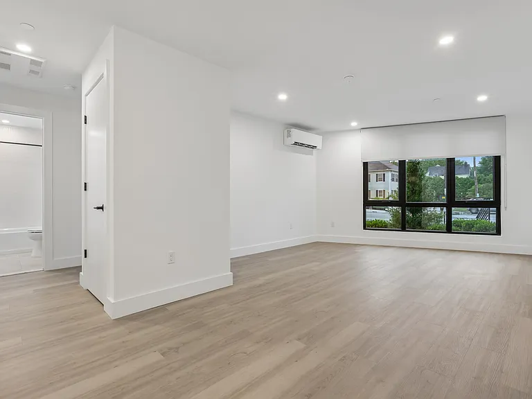 325 Manville Rd #102 — Photo 16