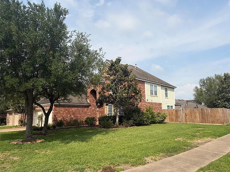 2515 Silverton Bnd — Photo 7