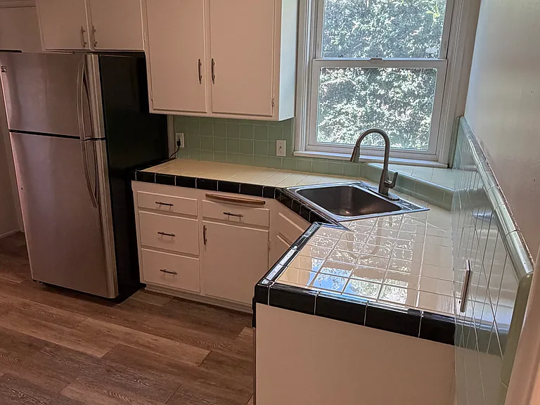 58 N Wilson Ave #64 — Photo 5