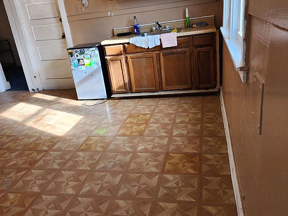 5th image of 137 Grider St #2