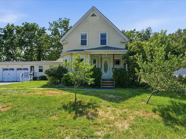 352 Beulah St #1 — Photo 1