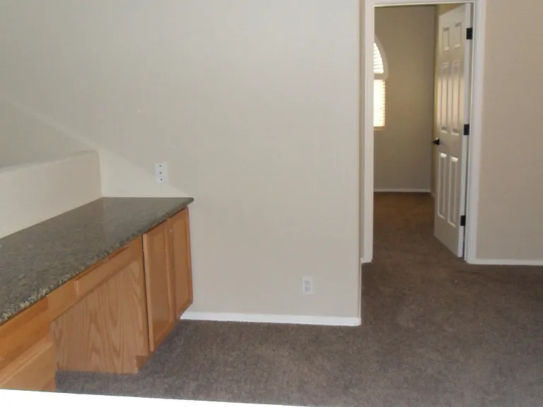 9008 W Quail Ave — Photo 14