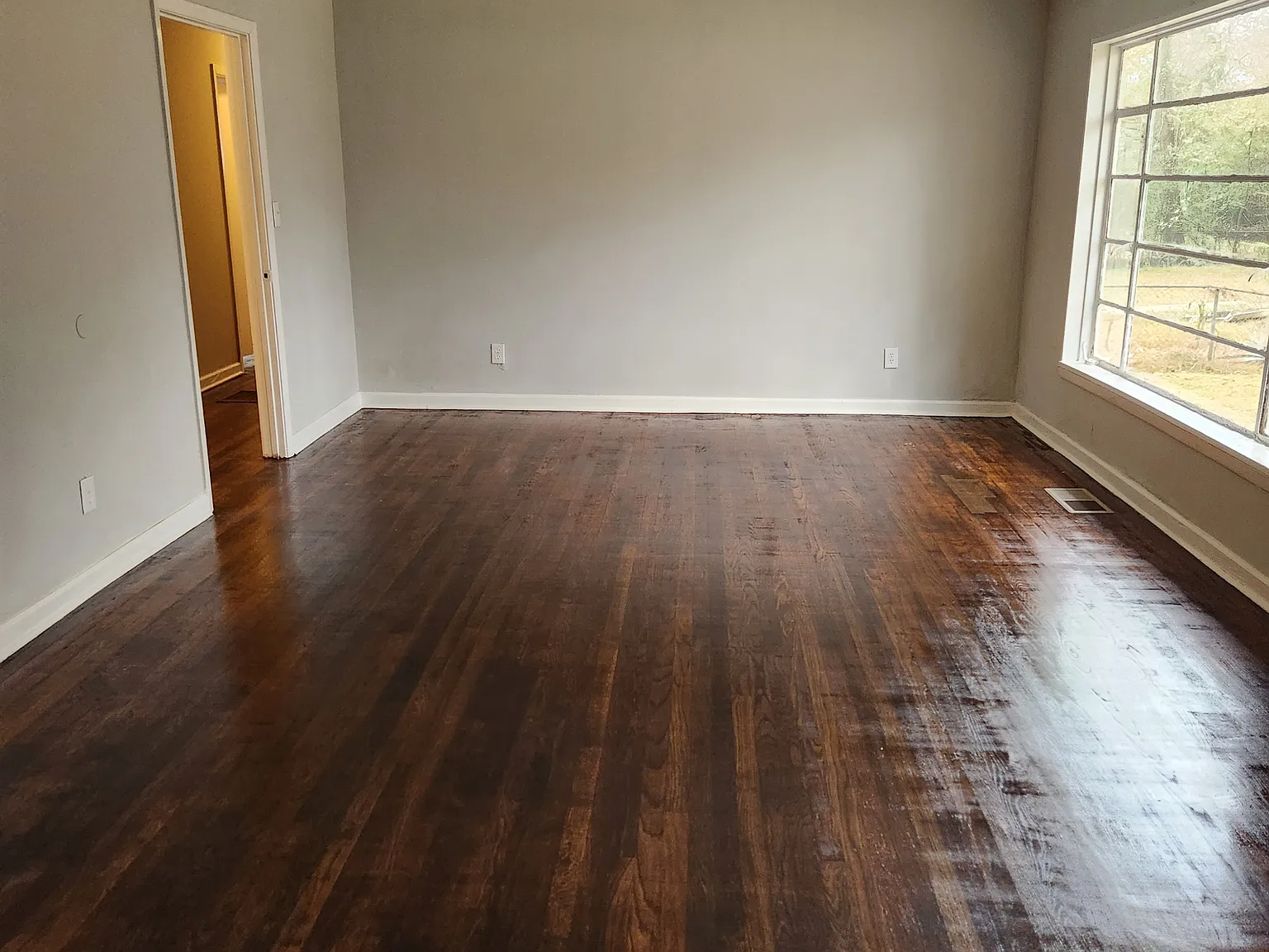 4025 Carol Drive-Peak - 1 — Photo 3