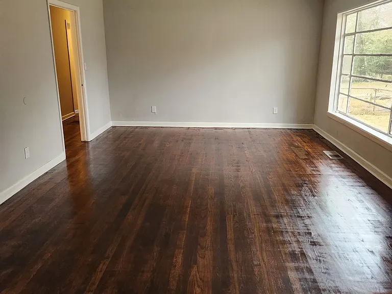 4025 Carol Dr — Photo 3