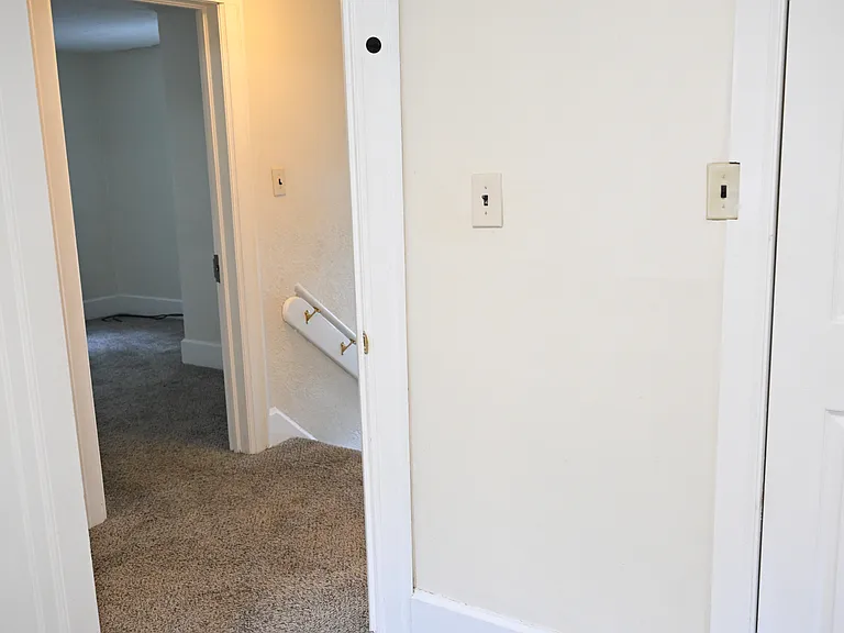 816 Maplegrove Ave — Photo 14
