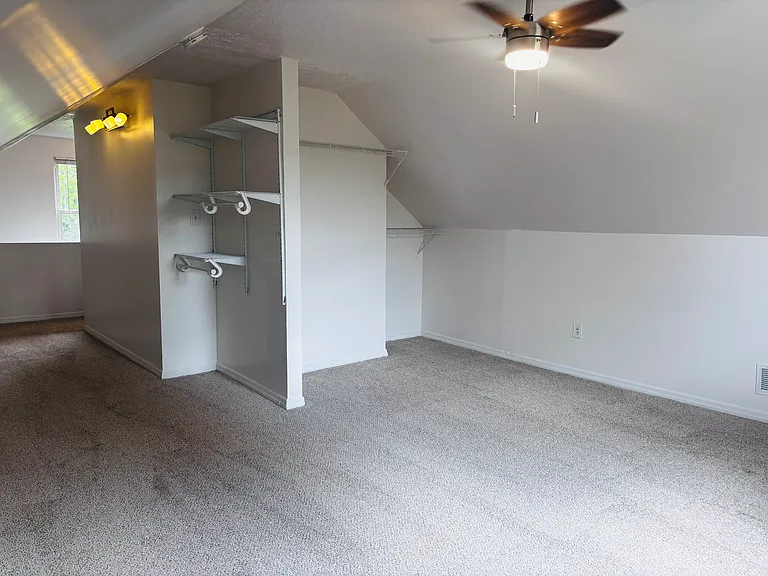 547 Parker St — Photo 27