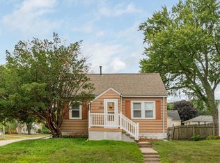 1558 Hawthorne Ave, Waterloo, IA 50702