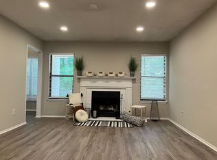 2206 Huntingdon Chas, Atlanta, GA 30350