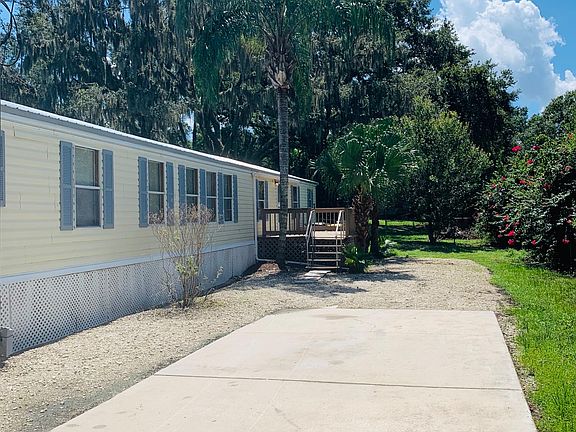 3rd image of 305 Donald Ln