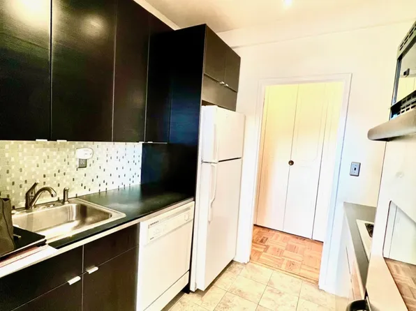 (undisclosed Address), White Plains, NY 10603