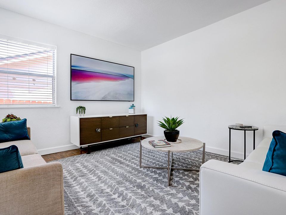 1st image of 1002 Chicago Blvd