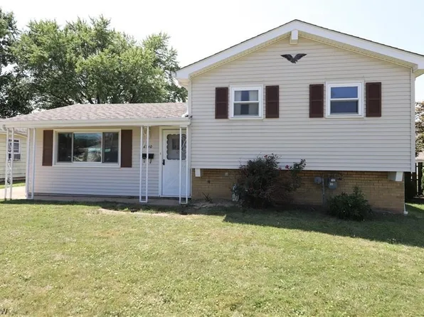 6340 Smith Rd, Brookpark, OH 44142