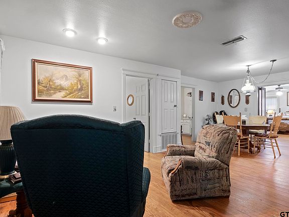 4th image of 1487 County Road 2924