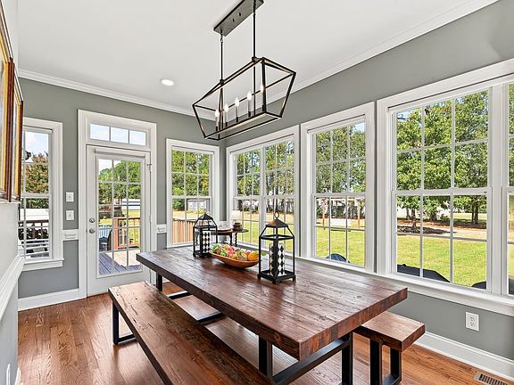 4th image of 80 Adams Pointe Ct