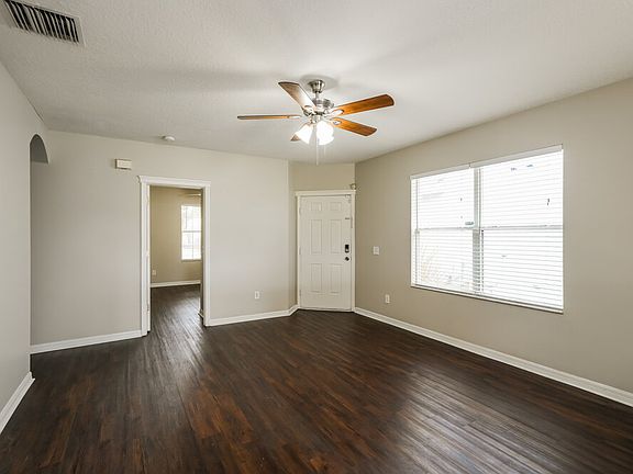 5th image of 7823 Bristol Park Dr