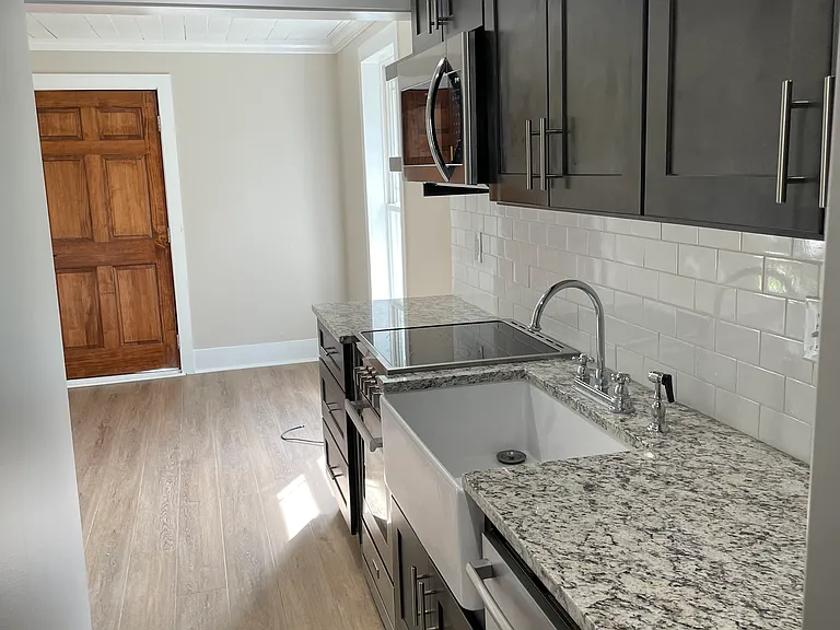 1206 Cornell St — Photo 9