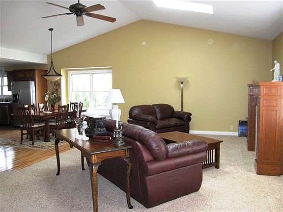 5th image of 4578 Whispering Pines Cir