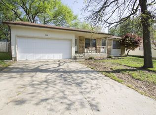 939 E Camorene St, Springfield, MO 65803