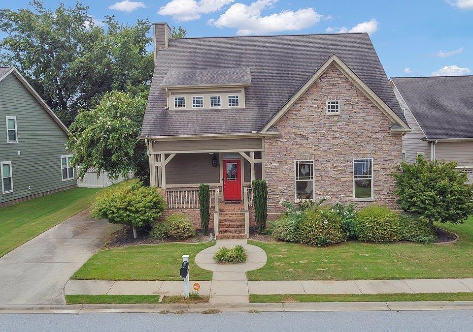 1st image of 227 Clairhill Ct