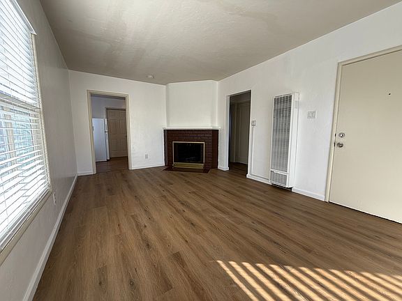 2nd image of 2433 San Pablo Ave #B