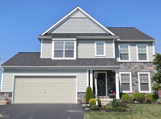 674 Hamaker Rd, Manheim, PA 17545
