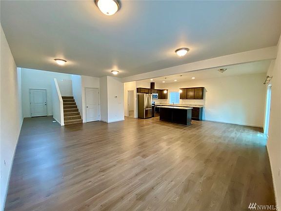 2nd image of 4239 SE Horsehead Way