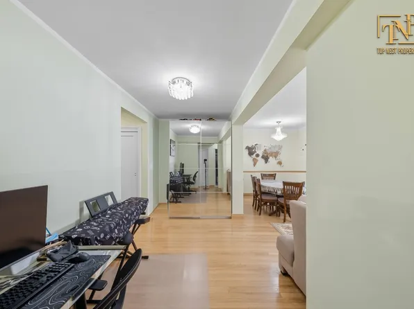 2310 Ocean Parkway image 12 of 23