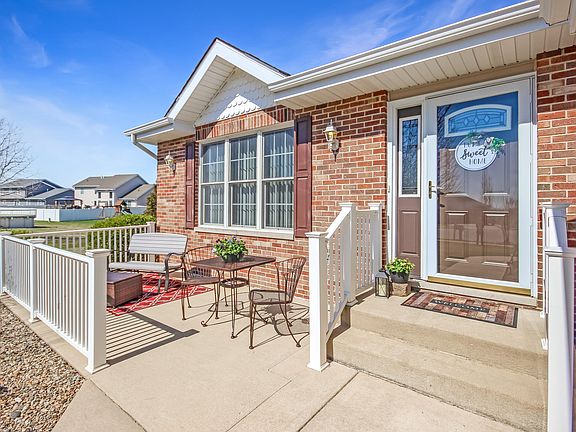 2nd image of 5824 Arrowhead Ct