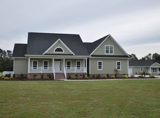 205 Singletary Ave, Elizabethtown, NC 28337