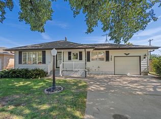 145 S Rose Ln, Columbus, NE 68601