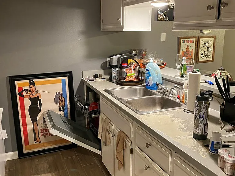 218 N Texas Blvd #107 — Photo 8