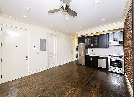 3rd image of 445 E 9th St #5AB
