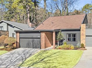 210 Leeward Ln, Roswell, GA 30076