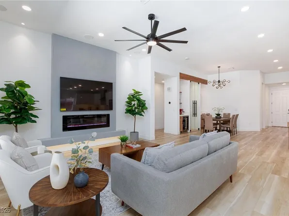 81 Alerion St, Las Vegas, NV 89138