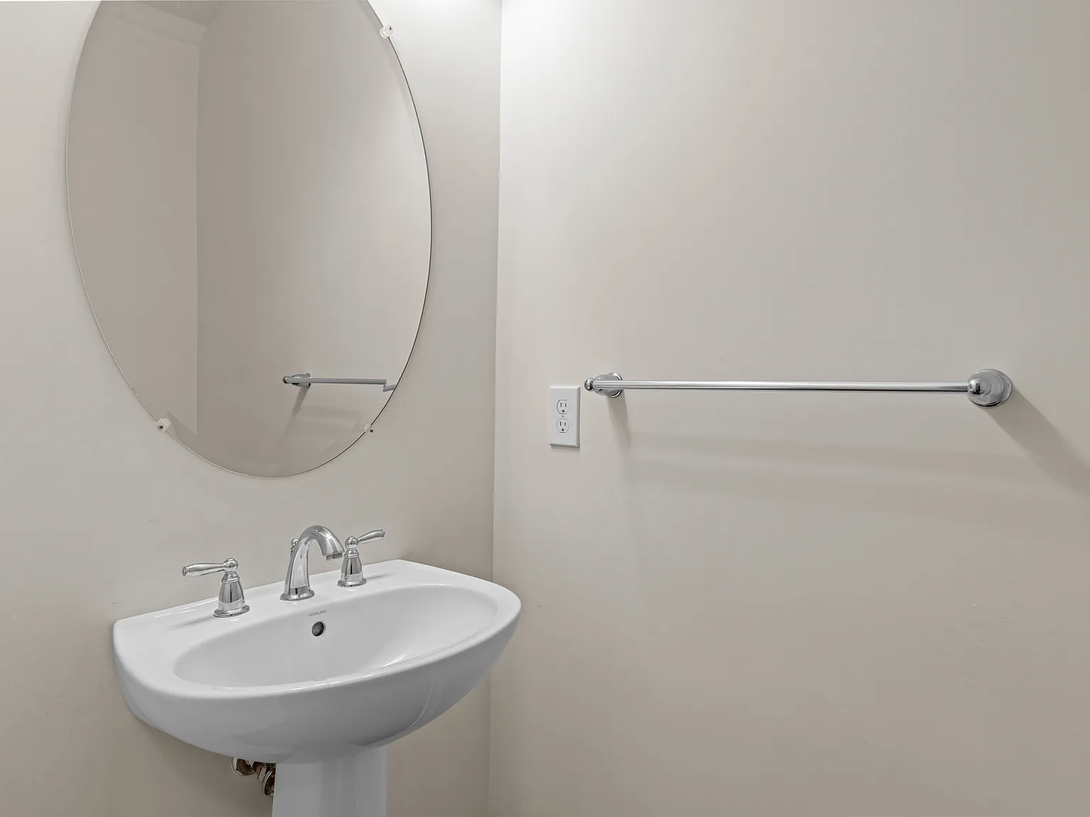 2 bed, 2.5 bath, 1535 sqft, $3,200 — Photo 3
