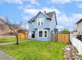 1201 E Marine View Dr, Everett, WA 98201