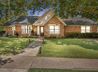 8401 S 4th St, Broken Arrow, OK 74011